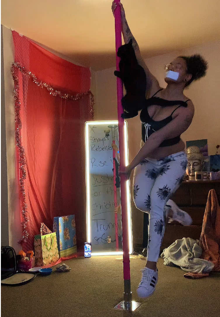 alycatt1111 - Video 19