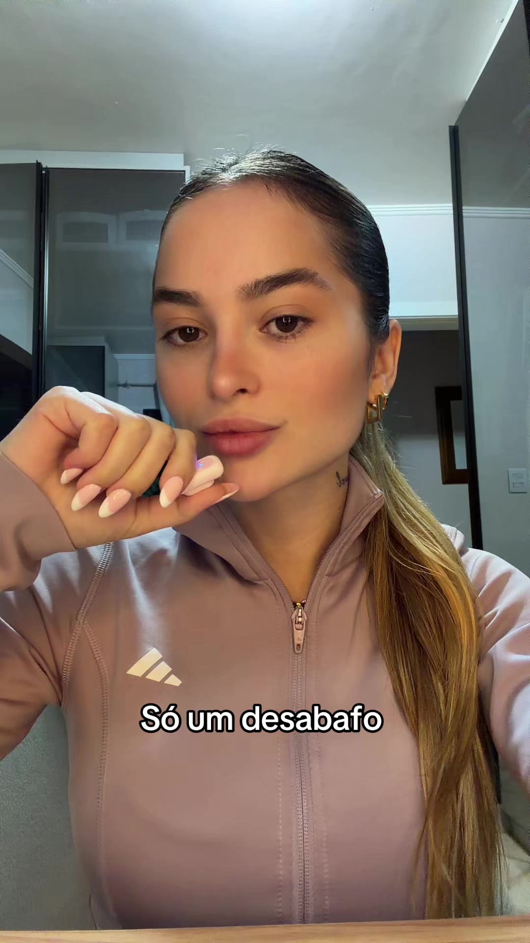 emilyhopnerr - Video 98